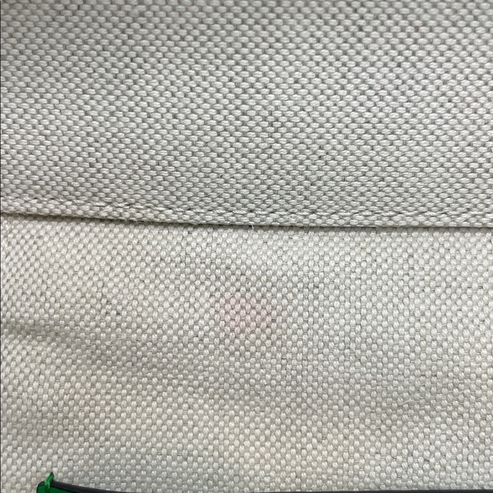 Gucci GG Embossed Matelasse Quilted Leather Vanity Mini Bag in Green 723770 - Picture 13 of 17